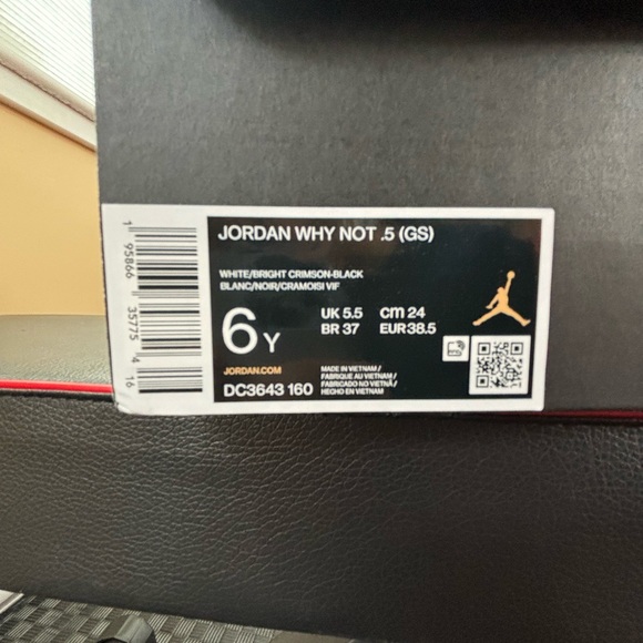 Jordan Why Not Zer0.5 Bloodline - Picture 5 of 6